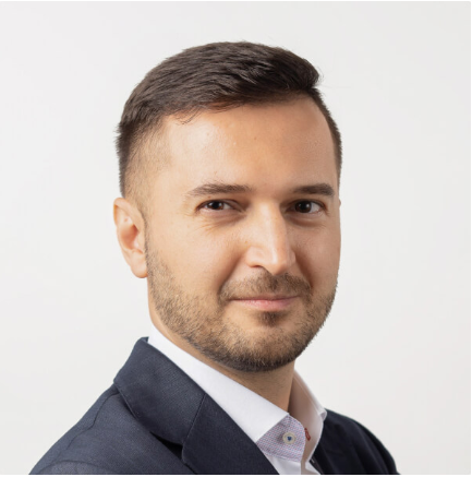 Руслан Еникеев